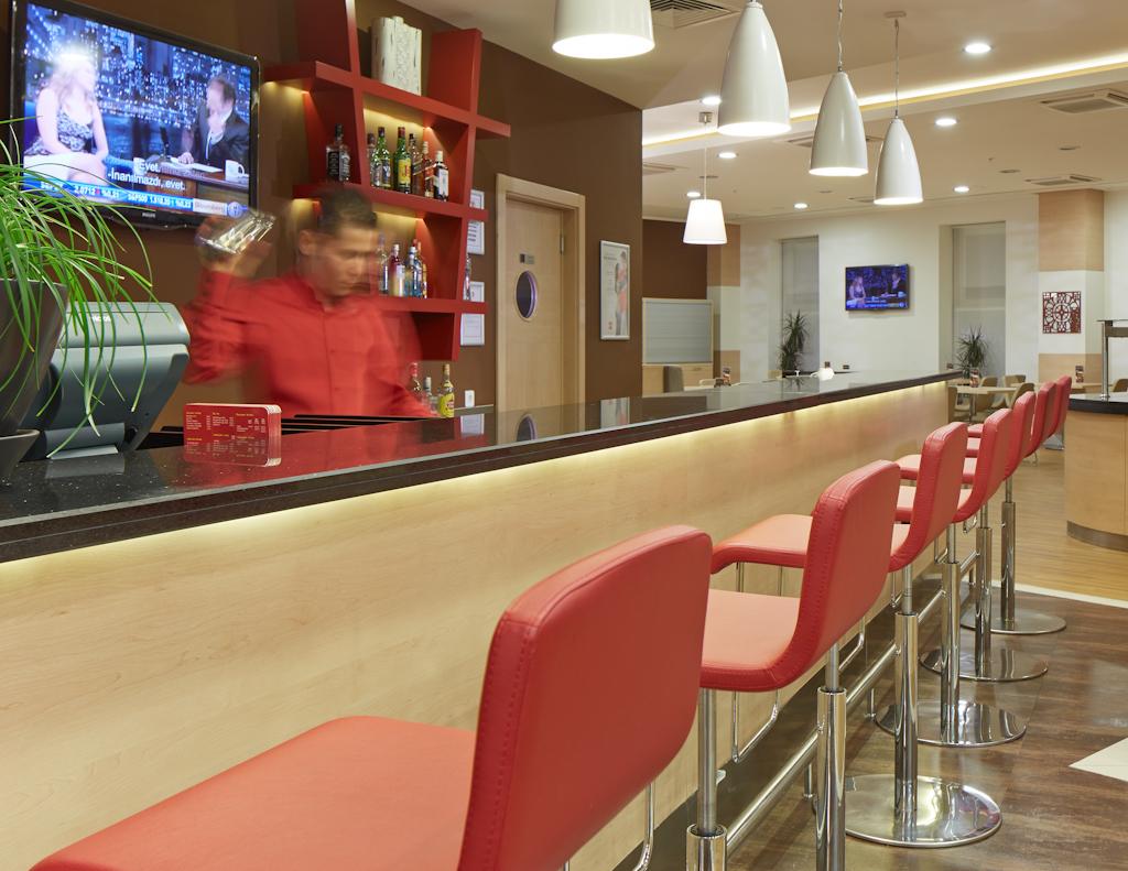 阿达纳宜必思酒店 外观 照片